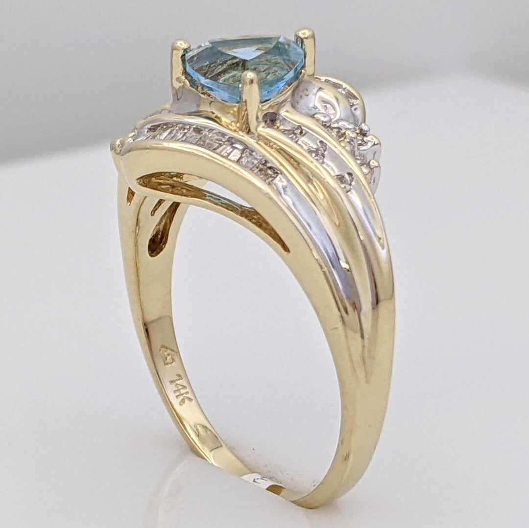 14K BLUE TOPAZ TRILLION 5.5MM WITH ROUND/BAGUETTE MELEE ESTATE RING 4.7 GRAMS