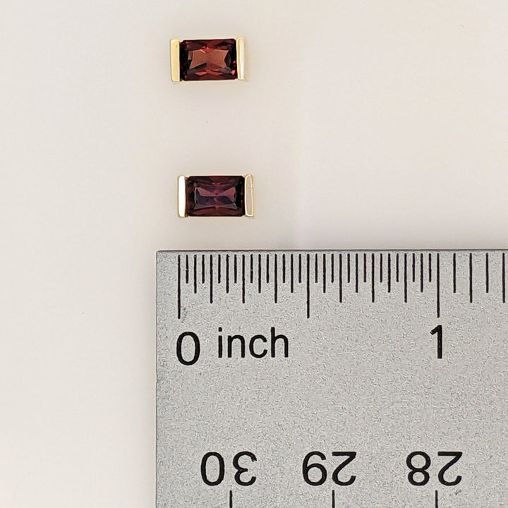 14K GARNET EMERALD CUT 4X6 HALF-BEZEL ESTATE EARRINGS 1.6 GRAMS
