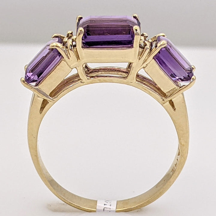 14K AMETHYST EMERALD CUT (1) 5X7 (2) 4X6 WITH MELEE ESTATE RING 3.2 GRAMS