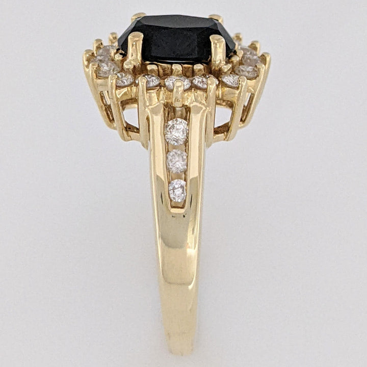 14K ONYX OVAL 6X8 WITH .50 DIAMOND TOTAL WEIGHT ESTATE HALO RING 3.7 GRAMS