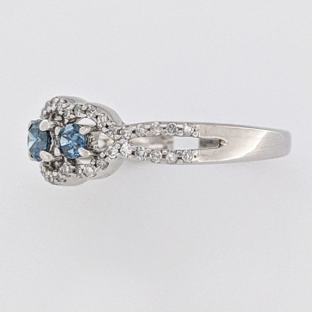 10K WHITE .51 CARAT TOTAL WEIGHT DIAMOND ROUND (3) BLUE WITH (46) WHITE ROUND ESTATE RING 2.3 GRAMS