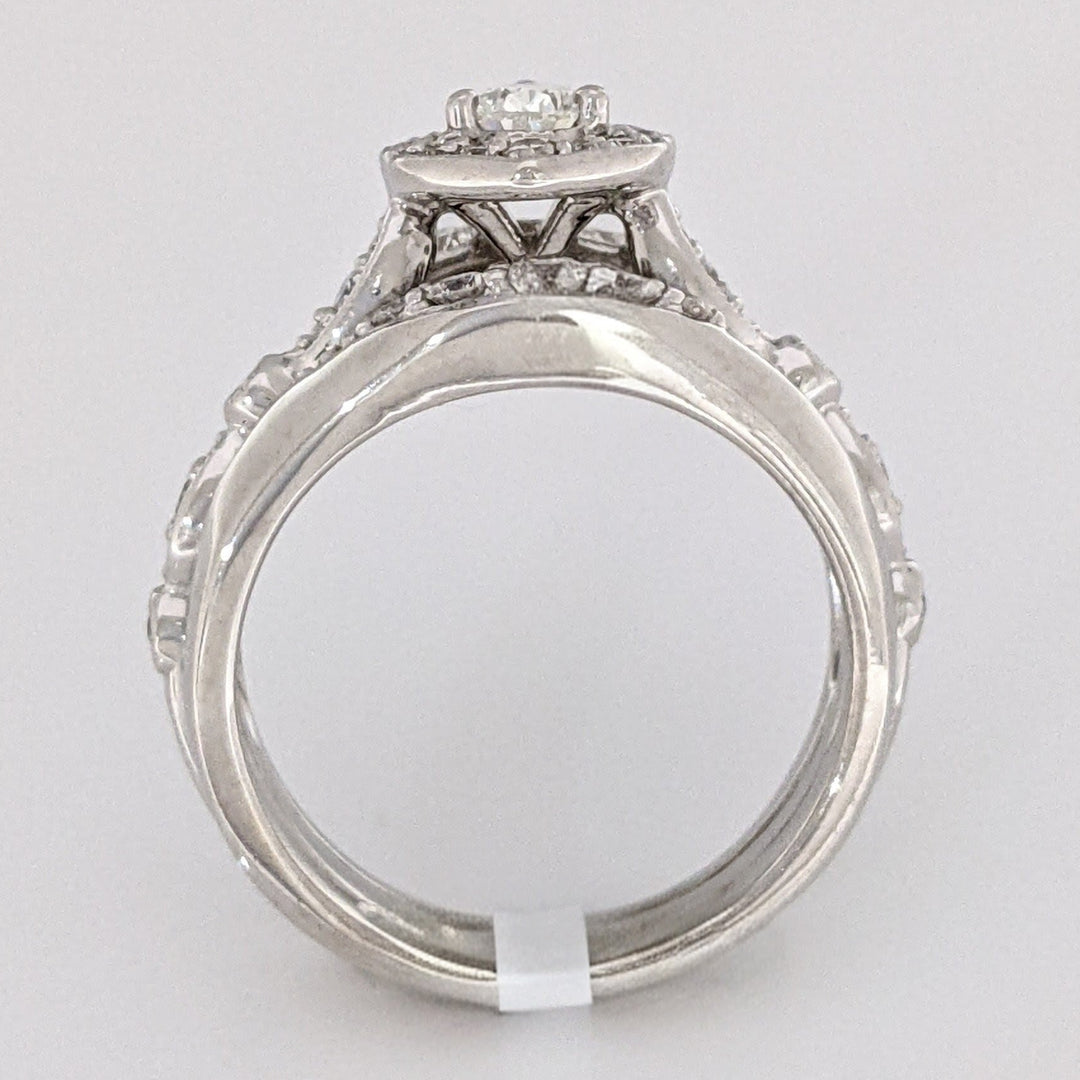 14K WHITE .53 CARAT TOTAL WEIGHT SI1 H-K DIAMOND PEAR WITH (32) ROUND MELEE ESTATE RING 7.5 GRAMS