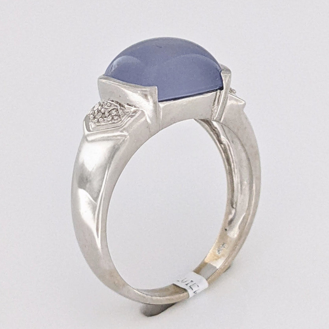 14K WHITE LAVENDER JADE CABOCHON 10X9 WITH (6) MELEE ESTATE RING 4.9 GRAMS