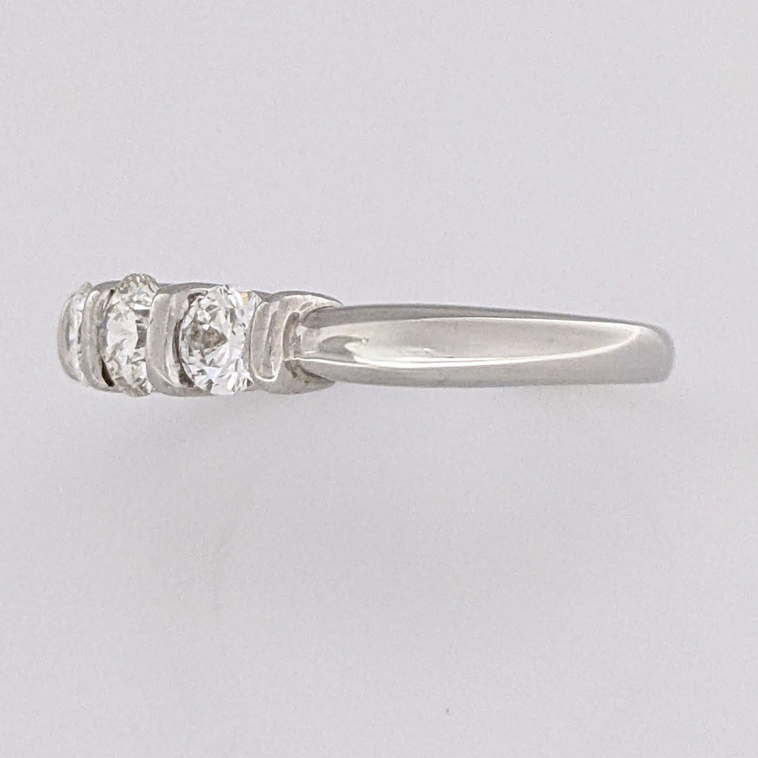14K WHITE .84 CARAT TOTAL WEIGHT SI1-I1 DIAMOND ROUND (3) BARSET ESTATE RING 3.9 GRAMS