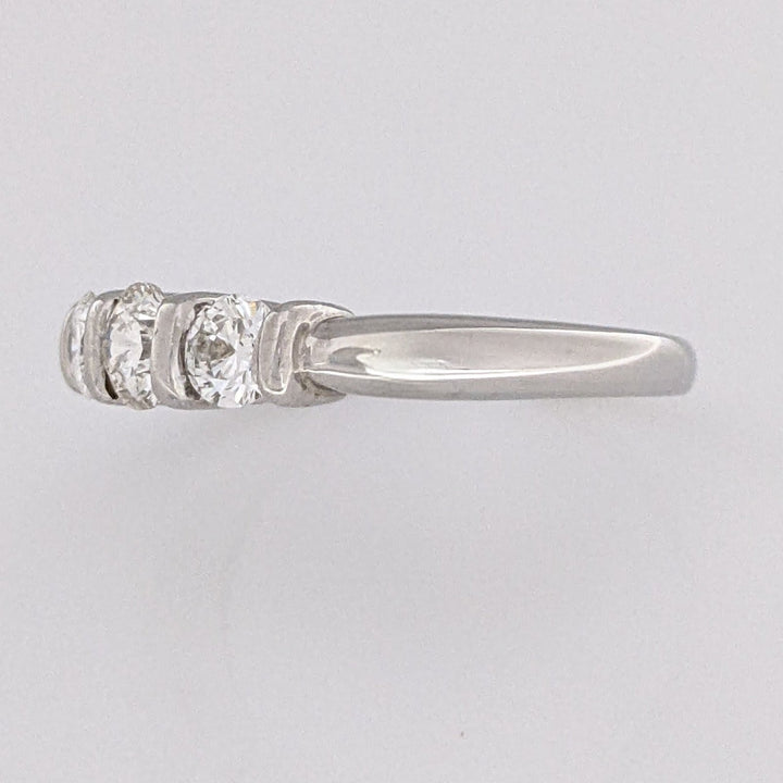 14K WHITE .84 CARAT TOTAL WEIGHT SI1-I1 DIAMOND ROUND (3) BARSET ESTATE RING 3.9 GRAMS