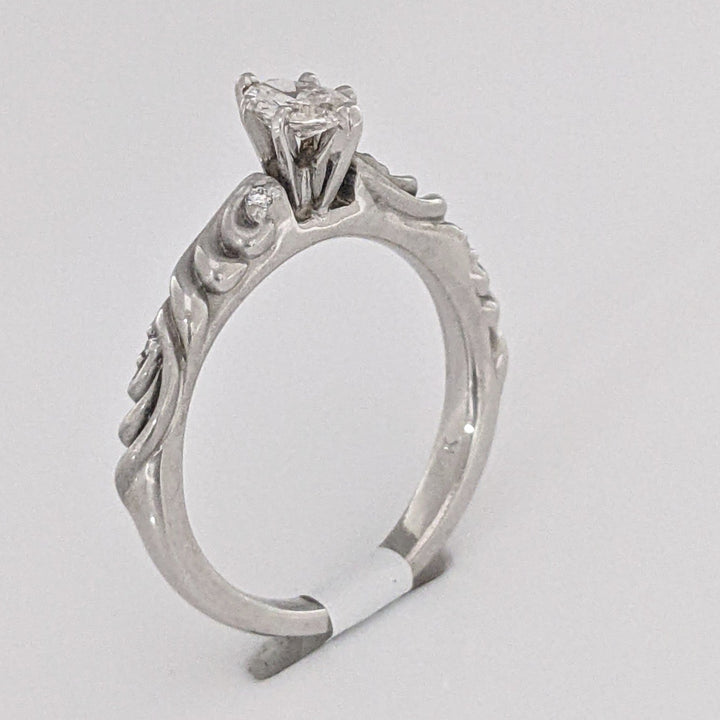 14K WHITE .35 CARAT TOTAL WEIGHT VS H DIAMOND MARQUISE WITH (4) MELEE ETCHED ESTATE RING 3.7 GRAMS