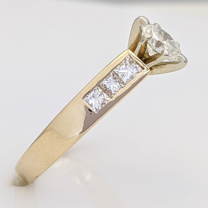 14K .96 CARAT TOTAL WEIGHT SI2 H DIAMOND MARQUISE WITH (6) PRINCESS CUT ESTATE RING 3.7 GRAMS