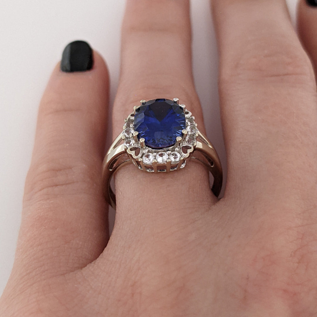 10K WHITE LAB-CREATED SAPPHIRE OVAL 8X10 WITH WHITE SAPPHIRE ESTATE RING 3.2 GRAMS