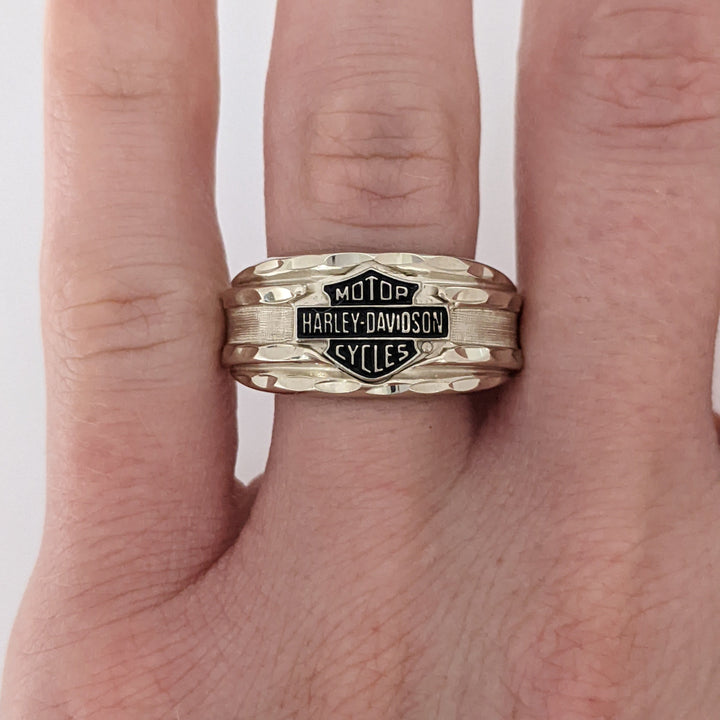 10K WHITE HARLEY DAVIDSON BLACK ENAMEL ESTATE RING 5.1 GRAMS