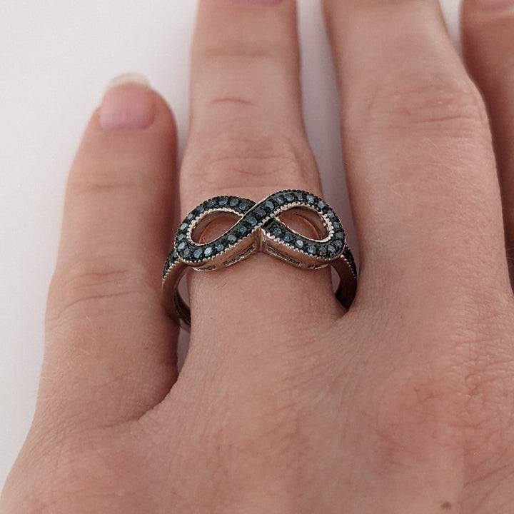 STERLING SILVER BLUE DIAMOND INFINITY ESTATE RING 2.7 GRAMS