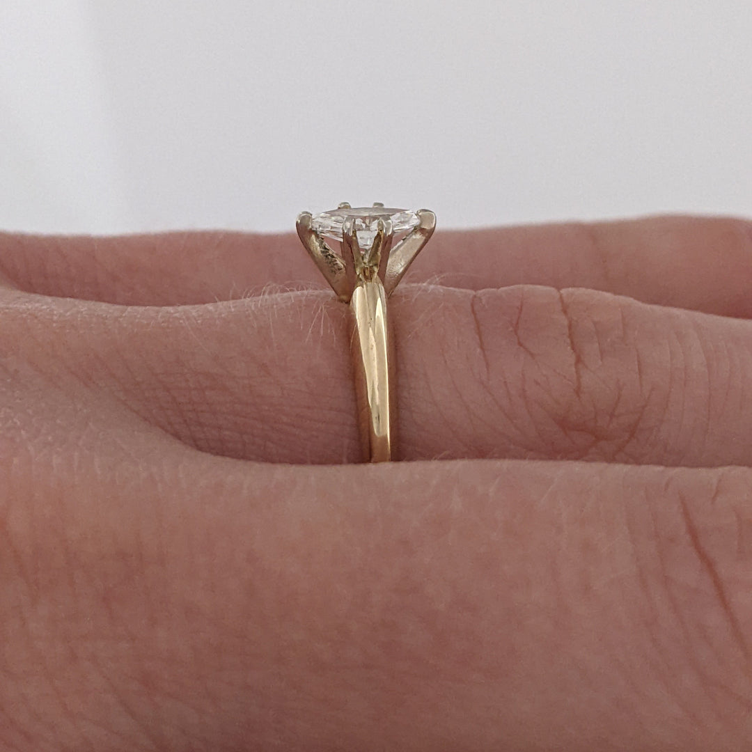 14K .27 CARAT TOTAL SI1 H DIAMOND MARQUISE CUT SOLITAIRE ESTATE RING 2.1 GRAMS