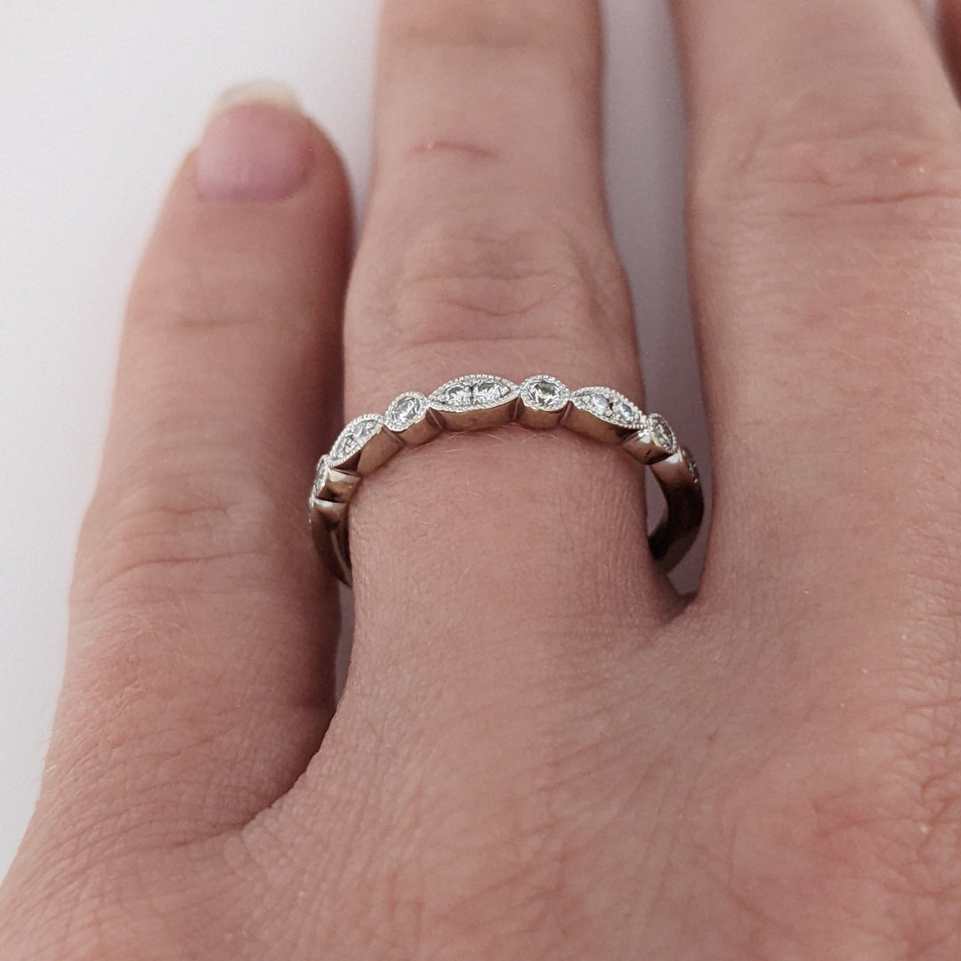14K WHITE .15 CARAT TOTAL WEIGHT SI2 H DIAMOND ROUND (14) MARQUISE/ ROUND LINK ESTATE BAND 2.4 GRAMS