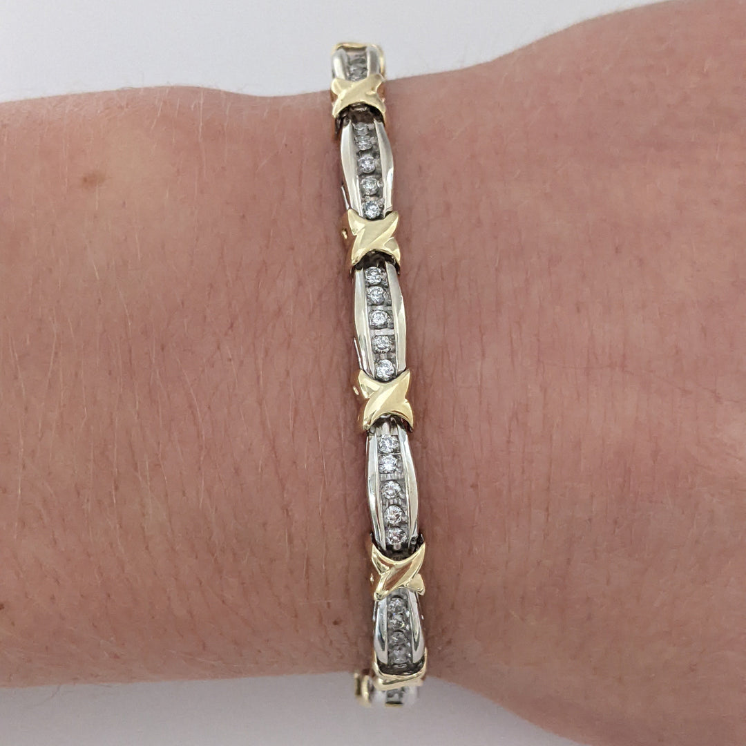 10K TWO-TONE .88 CARAT TOTAL WEIGHT I1 I DIAMOND ROUND (70) ESTATE LINK BRACELET 12.1 GRAMS