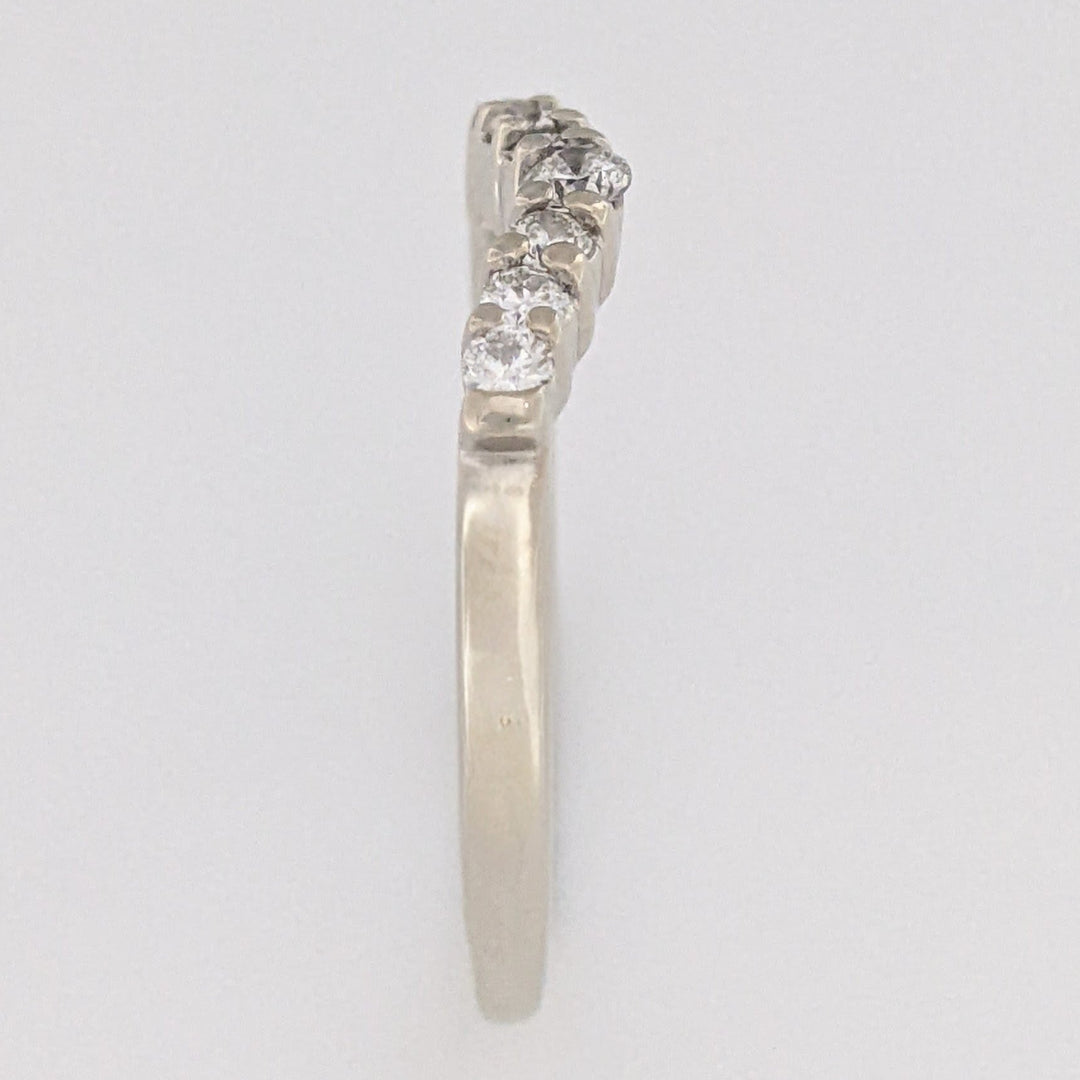 10K WHITE .22 CARAT TOTAL WEIGHT SI1 H DIAMOND ROUND (7) CURVED ESTATE BAND 2.5 GRAMS