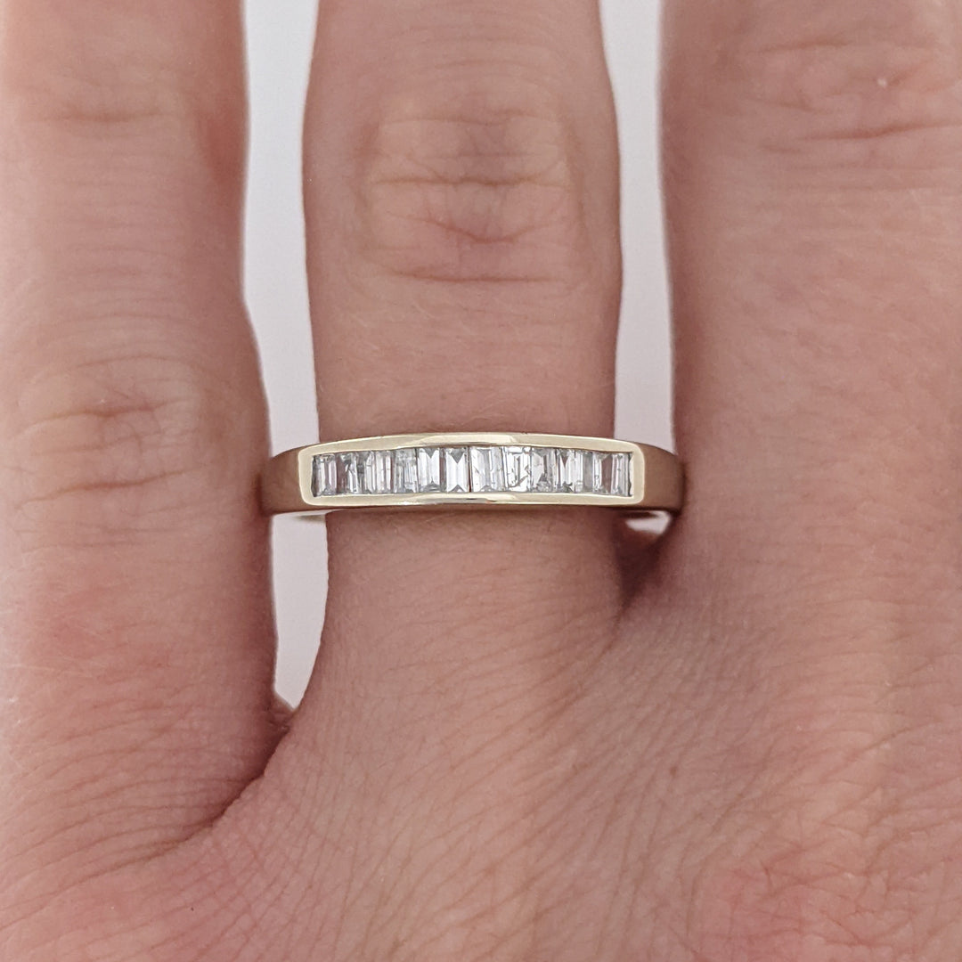 14K WHITE .28 CARAT TOTAL WEIGHT I1 H DIAMOND BAGUETTE (14) ESTATE CHANNEL SET BAND 2.4 GRAMS