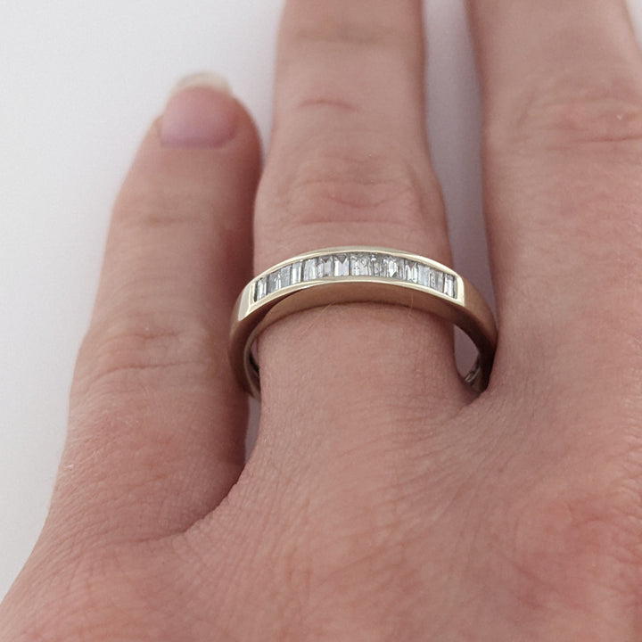 14K WHITE .28 CARAT TOTAL WEIGHT I1 H DIAMOND BAGUETTE (14) ESTATE CHANNEL SET BAND 2.4 GRAMS