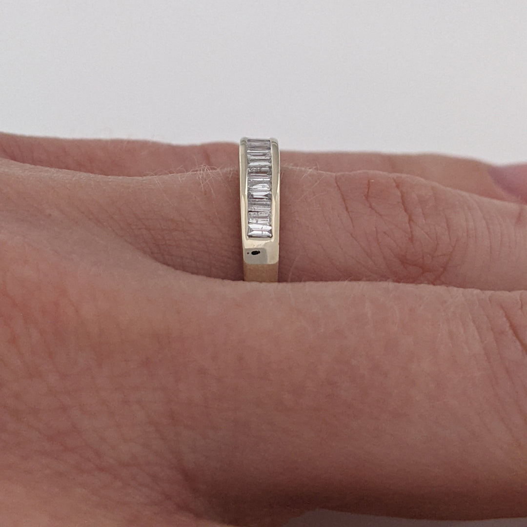 14K WHITE .28 CARAT TOTAL WEIGHT I1 H DIAMOND BAGUETTE (14) ESTATE CHANNEL SET BAND 2.4 GRAMS
