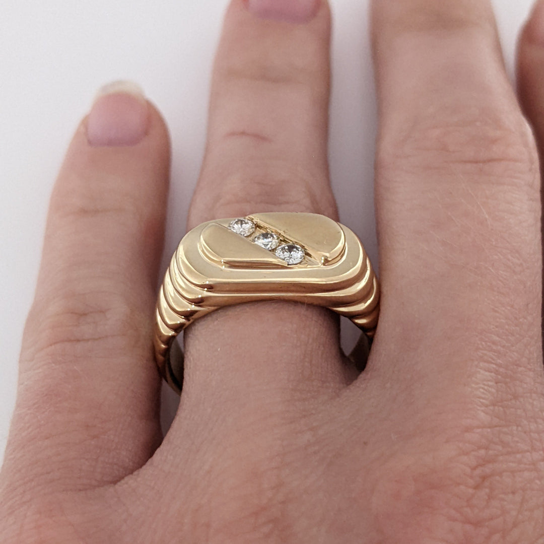 14K .25 DIAMOND TOTAL WEIGHT SI3 J-K ROUND (3) FLAT TOP ESTATE RING 7.5 GRAMS