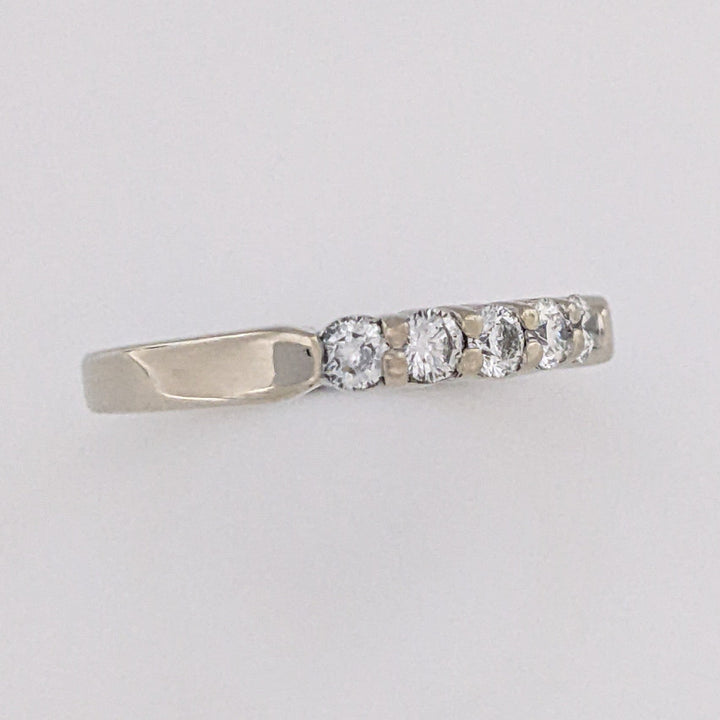 14K WHITE .25 CARAT TOTAL WEIGHT VS2 I DIAMOND ROUND (5) ESTATE PRONG SET BAND 2.9 GRAMS