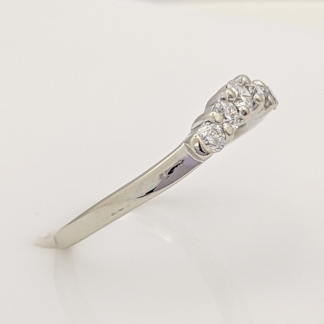 14K WHITE .27 CARAT TOTAL WEIGHT SI2 I DIAMOND ROUND (5) PRONG-SET CURVED ESTATE BAND 2.2 GRAMS