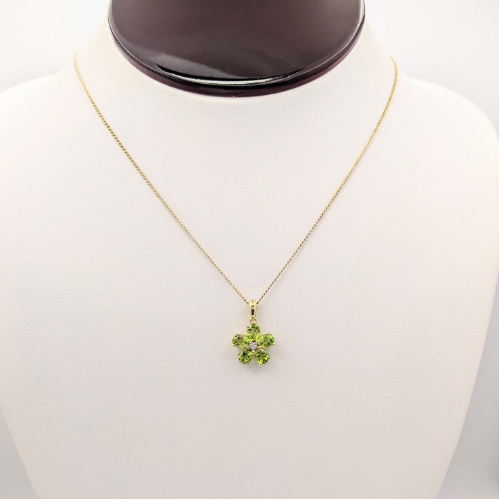 10K PERIDOT OVAL 4X5 (5) WITH MELEE ESTATE PENDANT & CHAIN 3.0 GRAMS