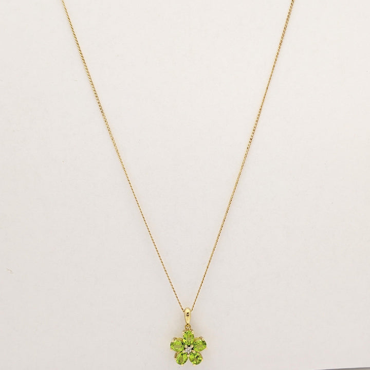 10K PERIDOT OVAL 4X5 (5) WITH MELEE ESTATE PENDANT & CHAIN 3.0 GRAMS