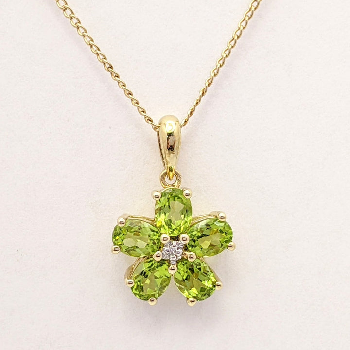 10K PERIDOT OVAL 4X5 (5) WITH MELEE ESTATE PENDANT & CHAIN 3.0 GRAMS