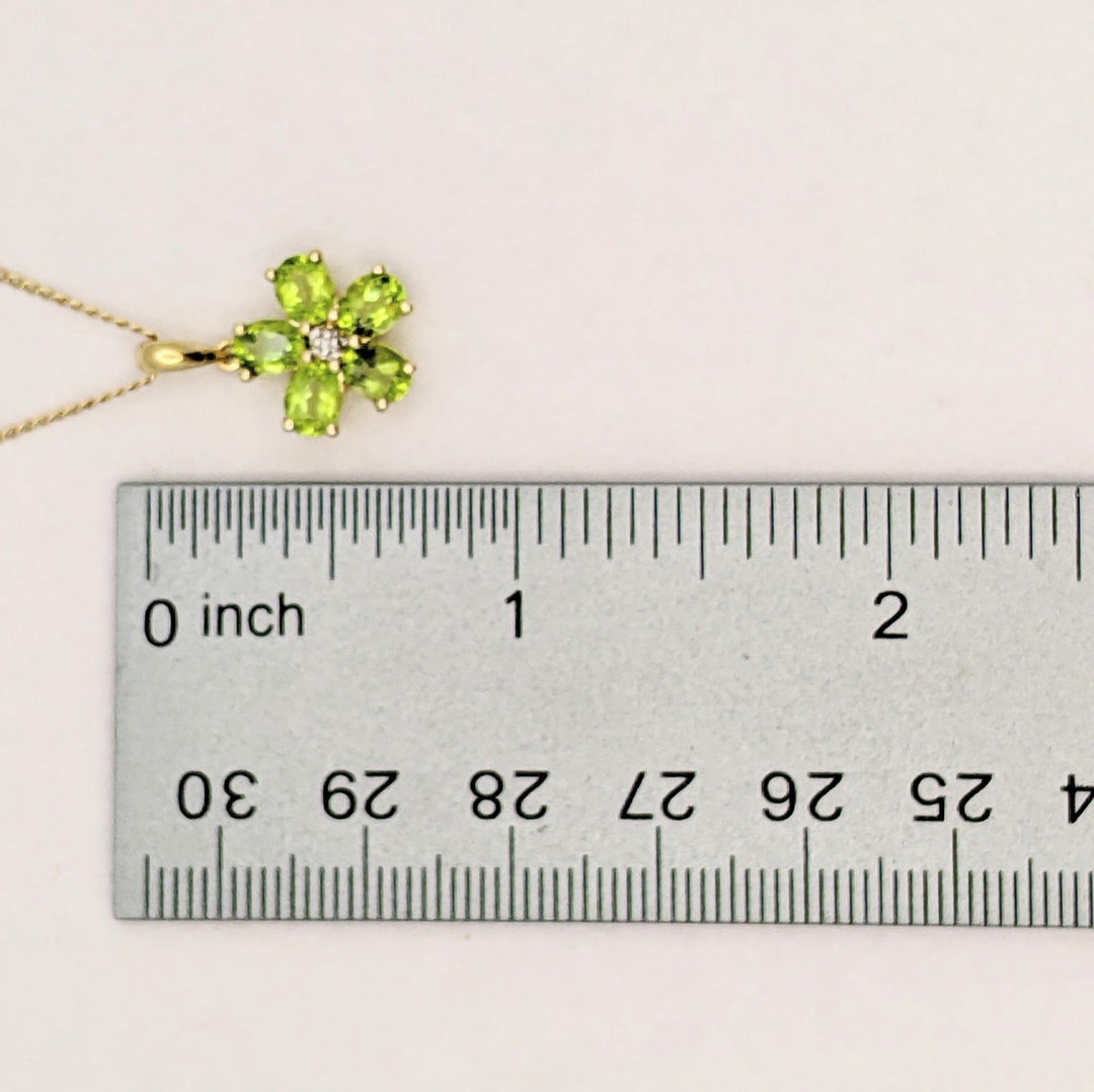 10K PERIDOT OVAL 4X5 (5) WITH MELEE ESTATE PENDANT & CHAIN 3.0 GRAMS