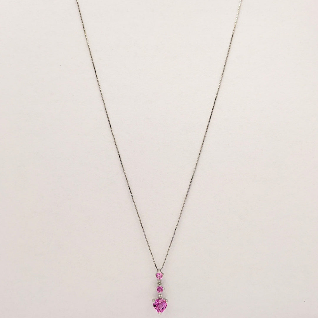 10K WHITE LAB-CREATED SAPPHIRE HEART 6.5MM (1) WITH (2) ROUND ESTATE PENDANT & CHAIN 1.6 GRAMS