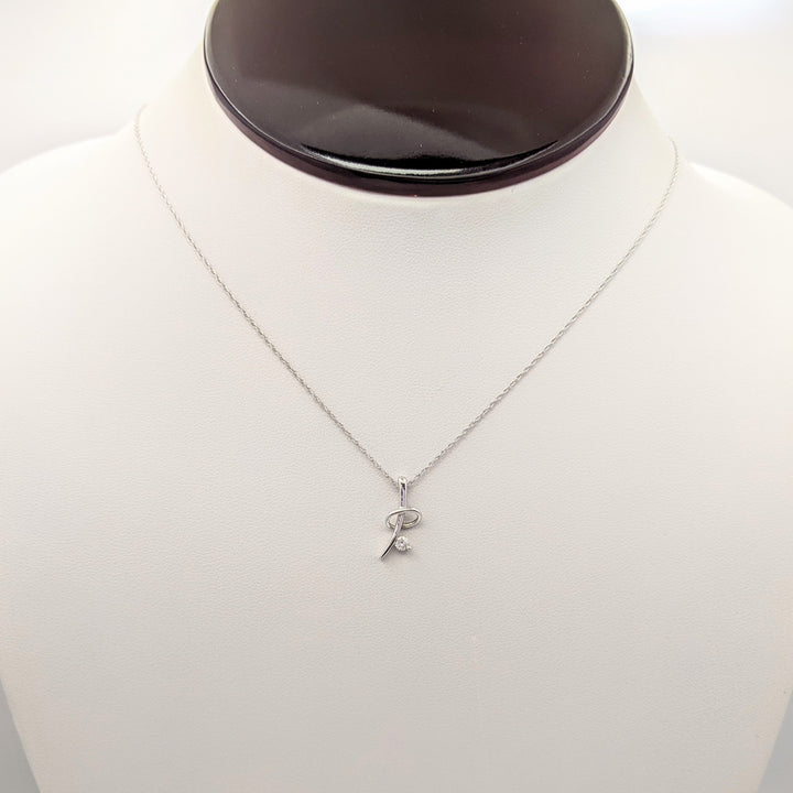 14K WHITE .06 CARAT TOTAL I1 H DIAMOND ROUND (1) FREE FORM PENDANT & CHAIN 1.3 GRAMS