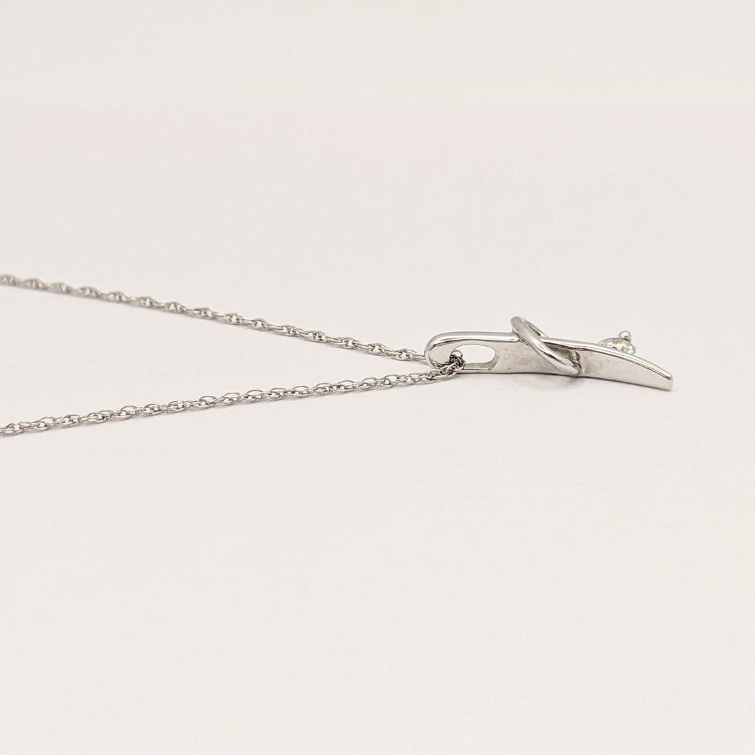 14K WHITE .06 CARAT TOTAL I1 H DIAMOND ROUND (1) FREE FORM PENDANT & CHAIN 1.3 GRAMS