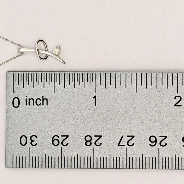 14K WHITE .06 CARAT TOTAL I1 H DIAMOND ROUND (1) FREE FORM PENDANT & CHAIN 1.3 GRAMS