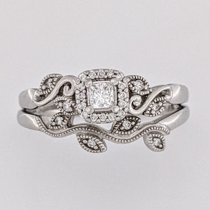 10K WHITE .23 CARAT TOTAL WEIGHT SI1 G DIAMOND PRINCESS CUT (1) ROUND (16) ESTATE RING/BAND 4.9 GRAMS