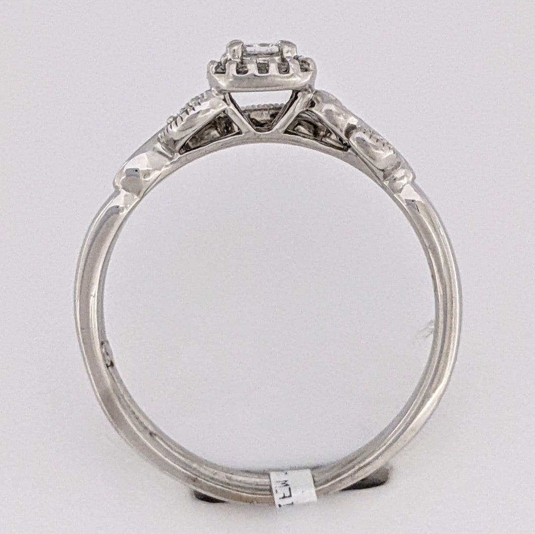 10K WHITE .23 CARAT TOTAL WEIGHT SI1 G DIAMOND PRINCESS CUT (1) ROUND (16) ESTATE RING/BAND 4.9 GRAMS