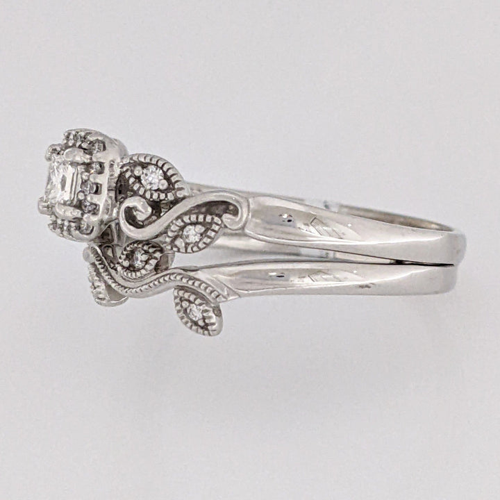 10K WHITE .23 CARAT TOTAL WEIGHT SI1 G DIAMOND PRINCESS CUT (1) ROUND (16) ESTATE RING/BAND 4.9 GRAMS