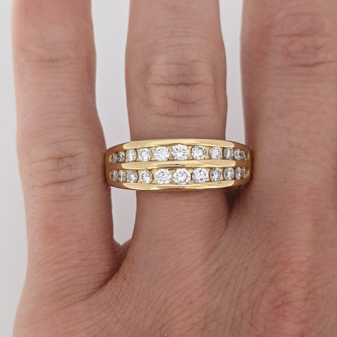 18K 1.02 CARAT TOTAL WEIGHT SI2 I DIAMOND ROUND (22) 2-ROW ESTATE CHANNEL BAND 8.3 GRAMS