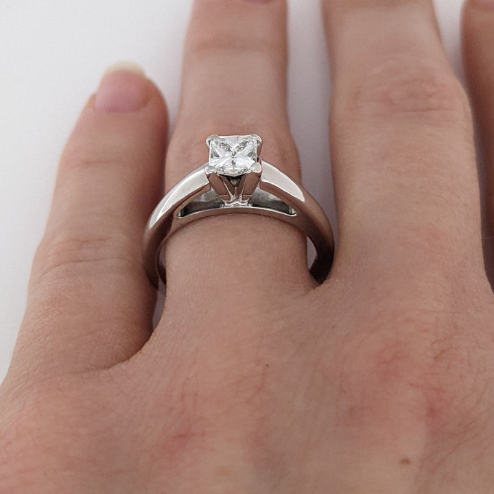 14K WHITE .70 CARAT TOTAL SI2 H DIAMOND PRINCESS CUT ESTATE RING 4.6 GRAMS