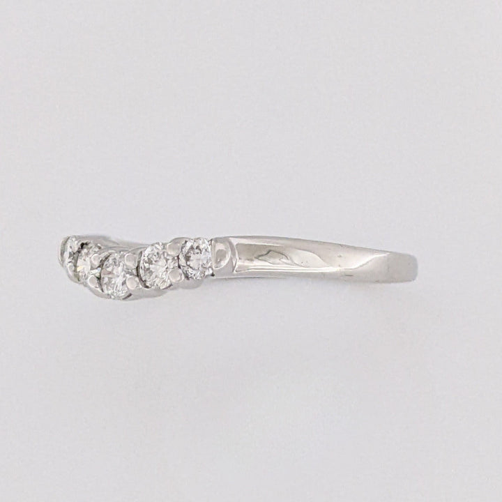 14K WHITE .27 CARAT TOTAL WEIGHT SI2 I DIAMOND ROUND (5) PRONG-SET CURVED ESTATE BAND 2.2 GRAMS