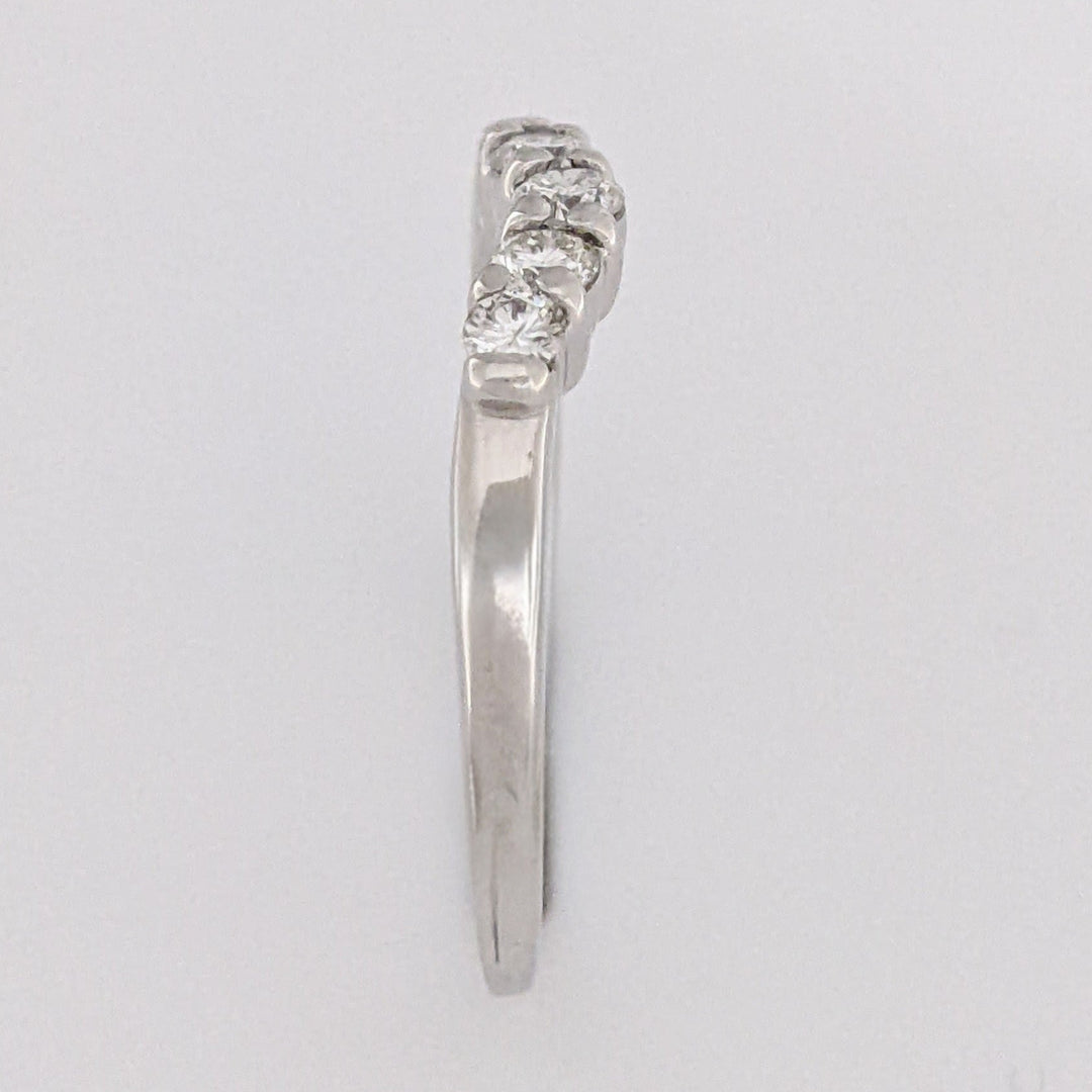 14K WHITE .27 CARAT TOTAL WEIGHT SI2 I DIAMOND ROUND (5) PRONG-SET CURVED ESTATE BAND 2.2 GRAMS