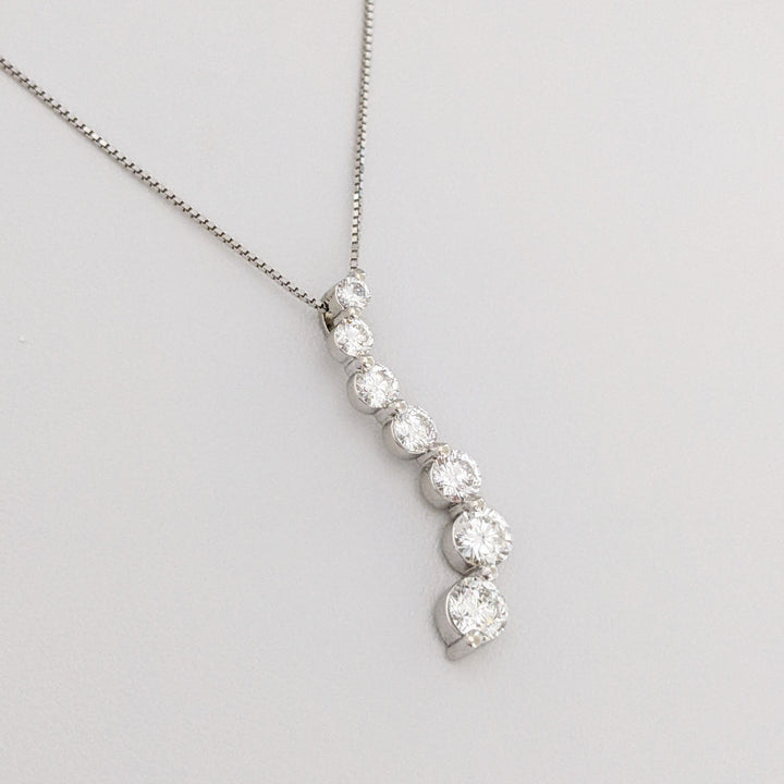 14K WHITE 1.34 CARAT TOTAL WEIGHT SI1-SI2 H DIAMOND ROUND (6) ESTATE JOURNEY PENDANT & CHAIN 3.2 GRAMS