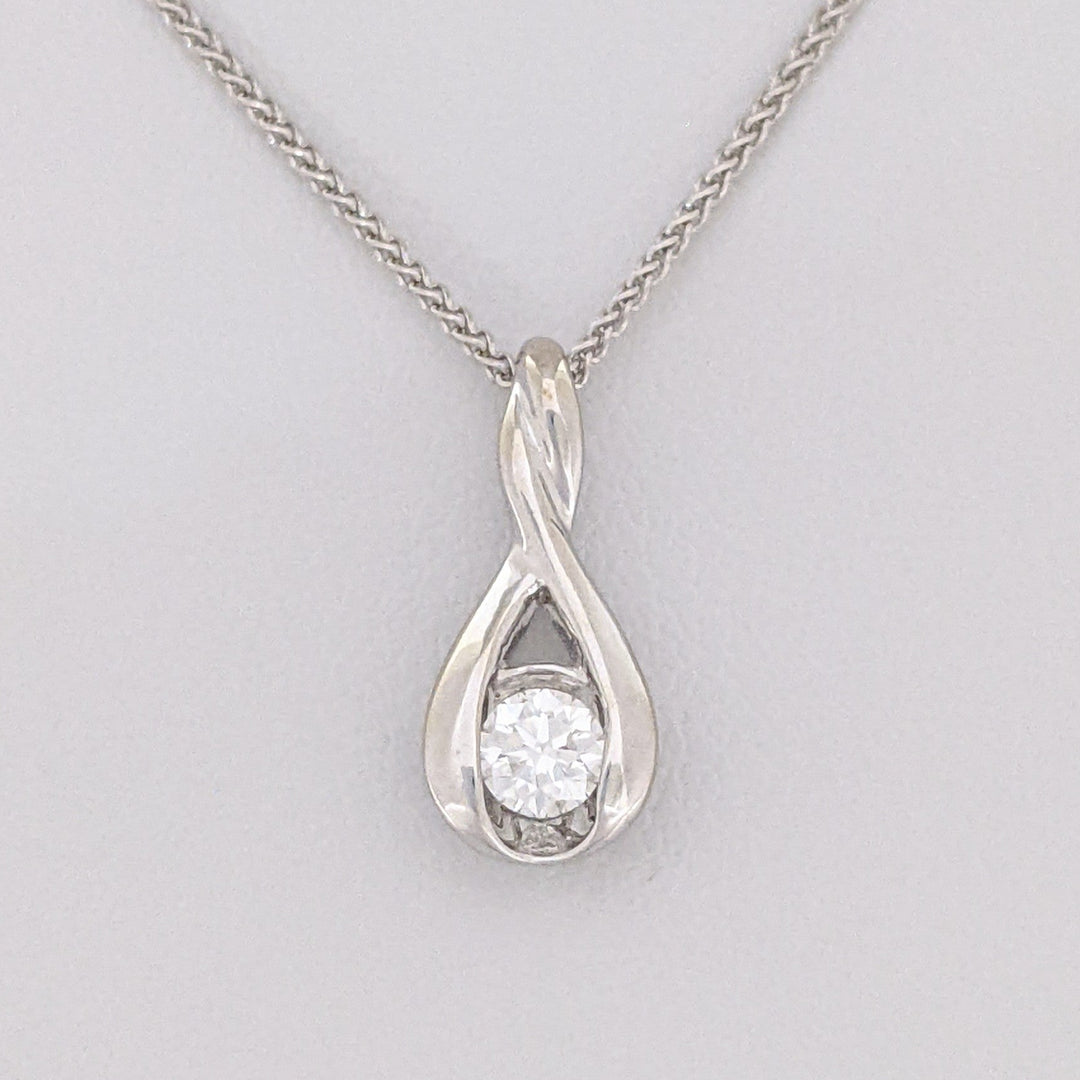 18K WHITE .11 CARAT TOAL VS2 F DIAMOND ROUND (1) BEZEL ESTATE PENDANT & CHAIN 2.8 GRAMS