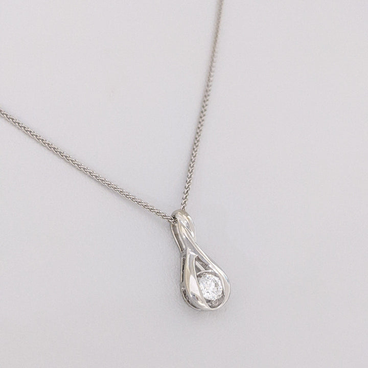 18K WHITE .11 CARAT TOAL VS2 F DIAMOND ROUND (1) BEZEL ESTATE PENDANT & CHAIN 2.8 GRAMS