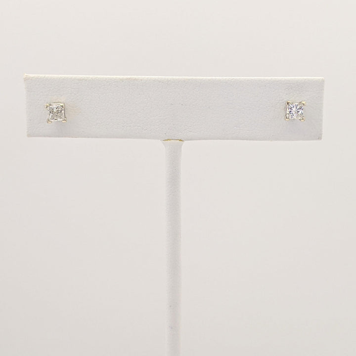 14K WHITE .30 CARAT TOTAL WEIGHT VS2 I DIAMOND PRINCESS CUT ESTATE STUD EARRINGS 0.8 GRAMS