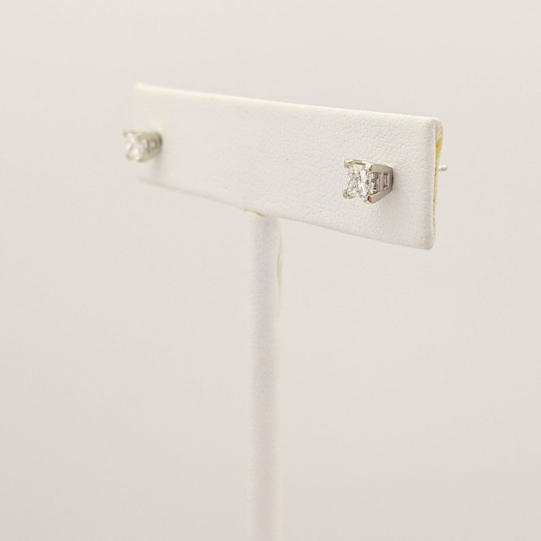 14K WHITE .30 CARAT TOTAL WEIGHT VS2 I DIAMOND PRINCESS CUT ESTATE STUD EARRINGS 0.8 GRAMS