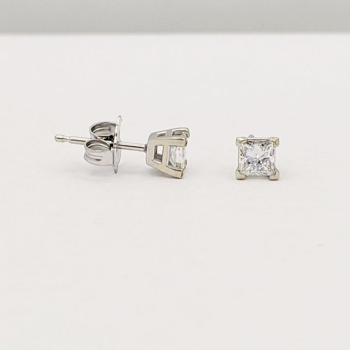 14K WHITE .30 CARAT TOTAL WEIGHT VS2 I DIAMOND PRINCESS CUT ESTATE STUD EARRINGS 0.8 GRAMS