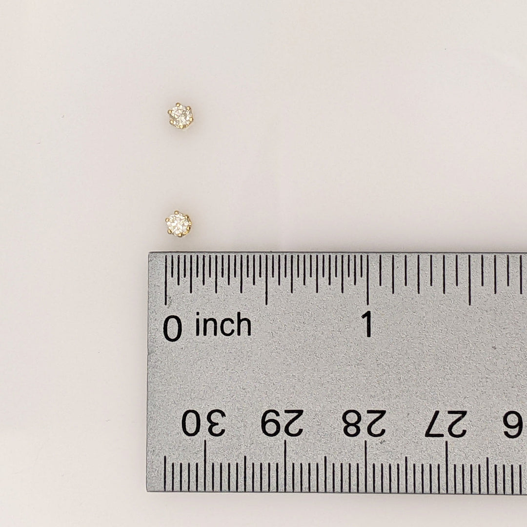 14K .14 CARAT TOTAL WEIGHT I1 I DIAMOND ROUND ESTATE STUD EARRINGS 0.6 GRAMS