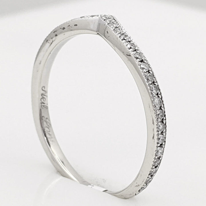 14K WHITE .17 CARAT TOTAL WEIGHT SI2 H DIAMOND ROUND (37) V-SHAPED ESTATE BAND 1.7 GRAMS