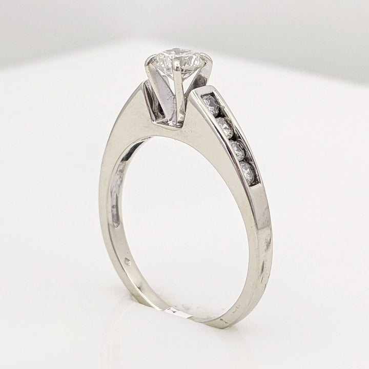 14K WHITE .57 CARAT TOTAL WEIGHT I1 H DIAMOND ROUND (9) ESTATE RING 2.6 GRAMS