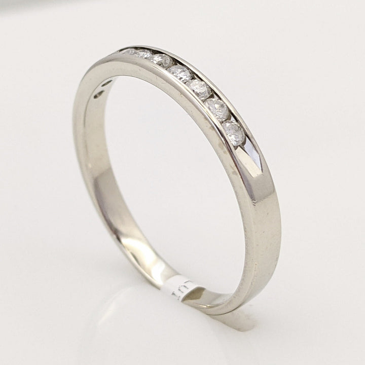 14K WHITE .25 CARAT TOTAL WEIGHT I1 H DIAMOND ROUND (10) ESTATE CHANNEL BAND 2.0 GRAMS
