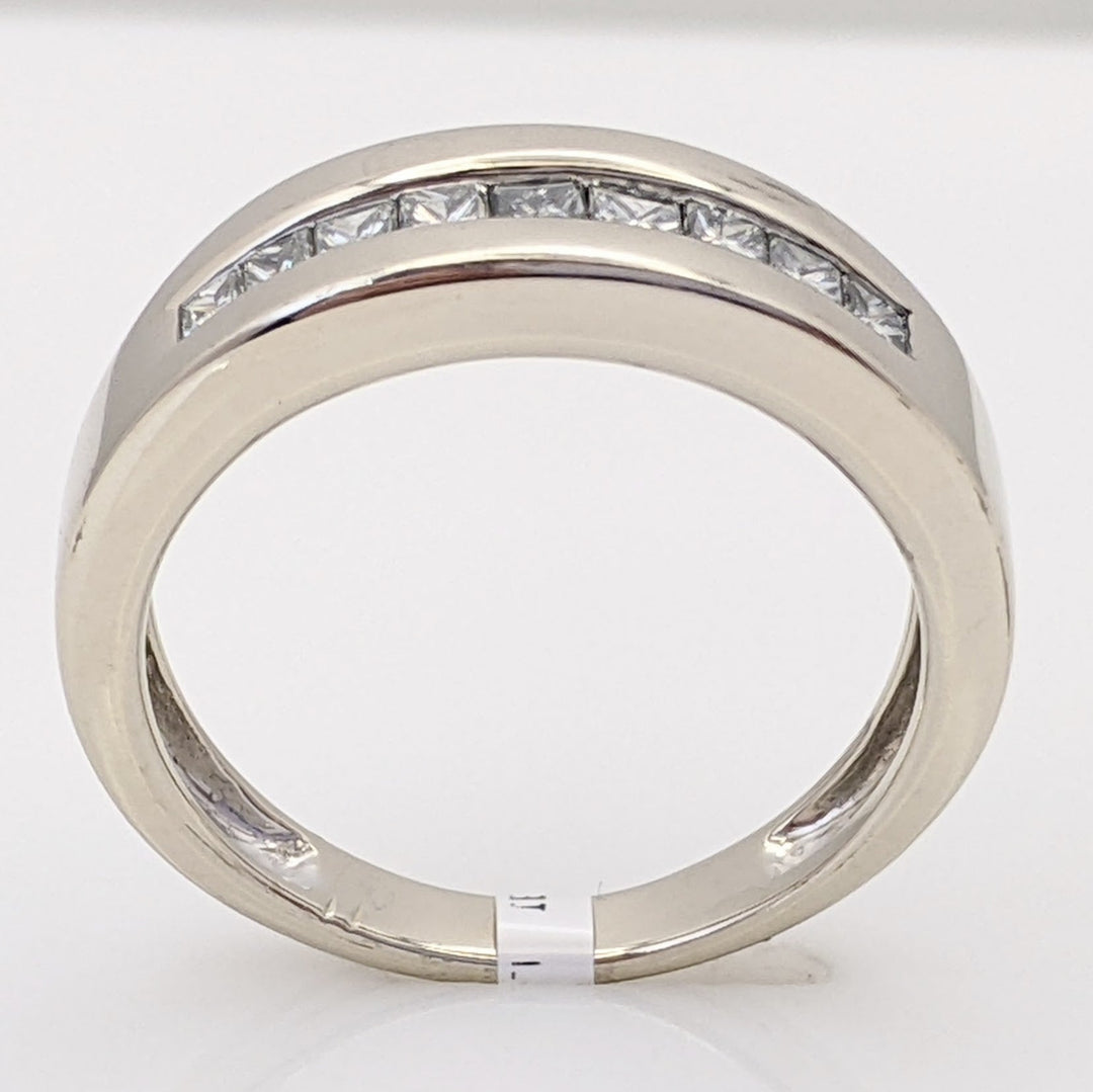14K WHITE .36 CARAT TOTAL WEIGHT SI2-I1 I DIAMOND PRINCESS CUT (9) ESTATE CHANNEL BAND 4.8 GRAMS